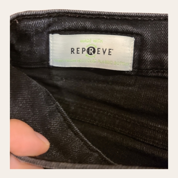 Calvin Klein Jeans - Picture 6 of 6